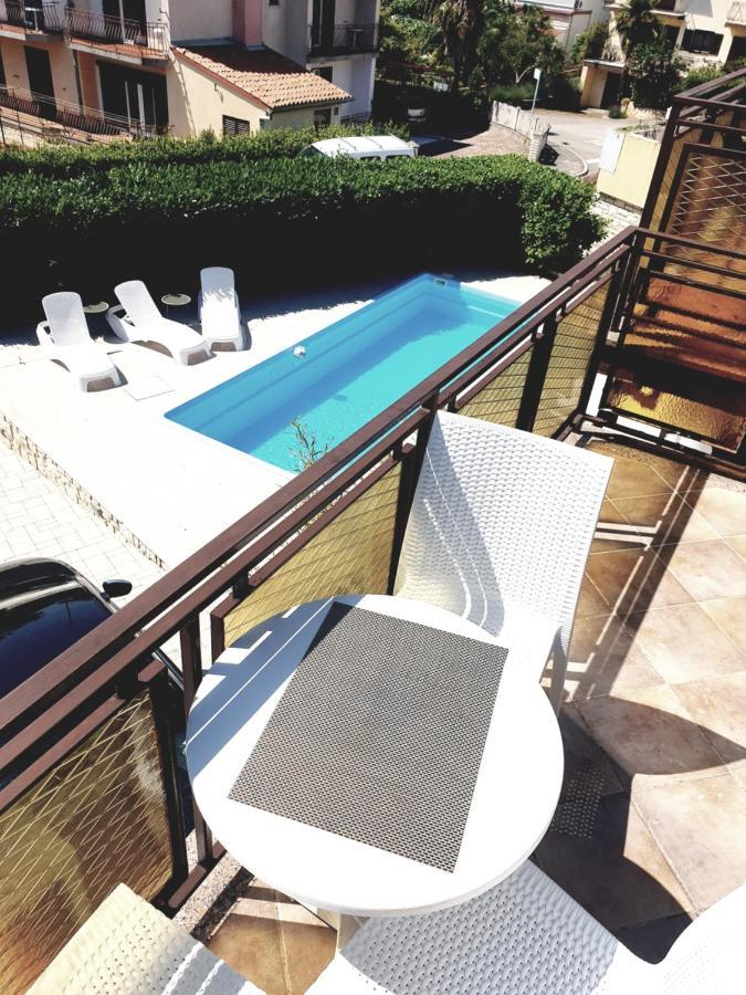Apartment House Marcone - Pool